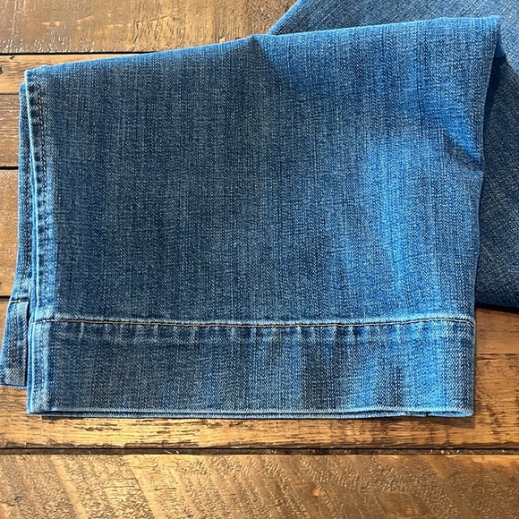 Talbots high rise wide leg crop Jean size 10 - Picture 6 of 9